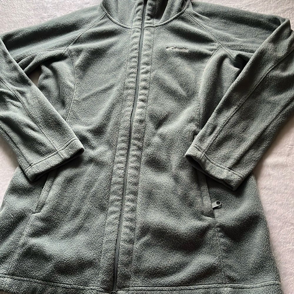 Columbia Sweatshirt